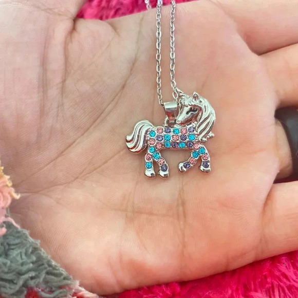 Unicorn Necklace - Picture 3 of 4